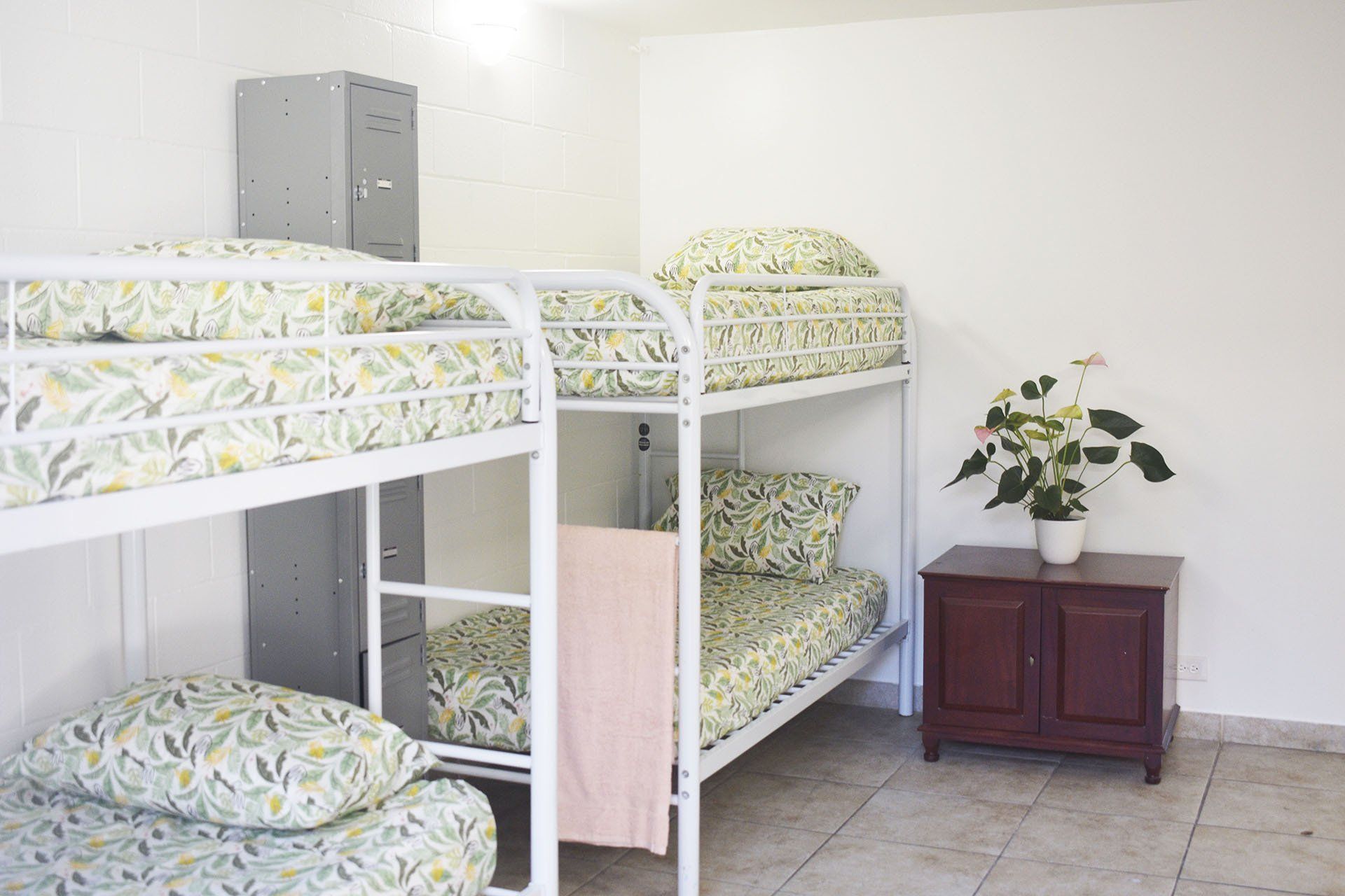8 Bed Co-Ed Dormitory — photo 5