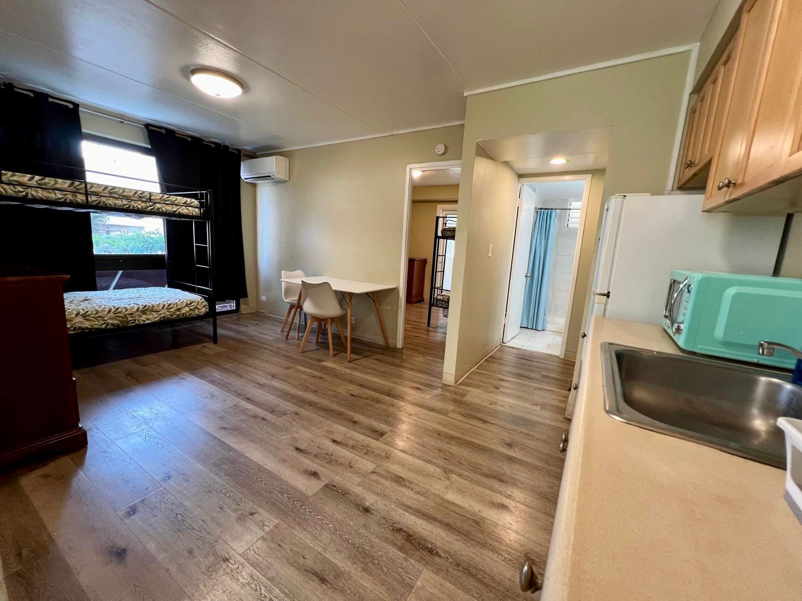 6 Bed Female Dorm with Kitchen — photo 3