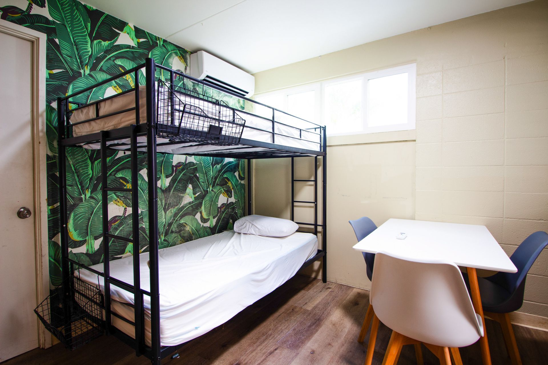 4-Bed Co-Ed Deluxe — photo 3
