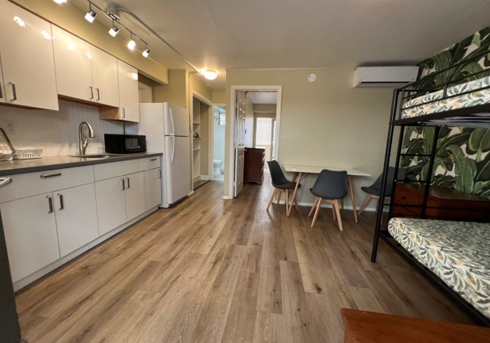 4-Bed Co-Ed Deluxe — photo 1