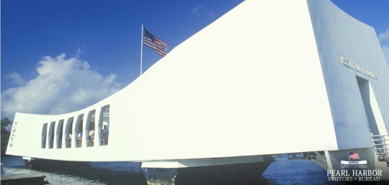 Getting from Waikiki Beachside Hostel to Pearl Harbor