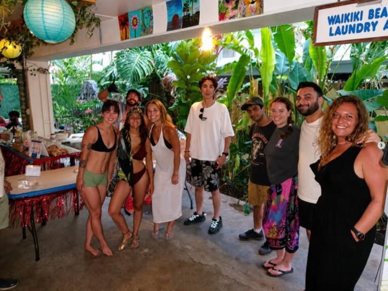 How to Meet People at Waikiki Beachside Hostel Without Even Trying